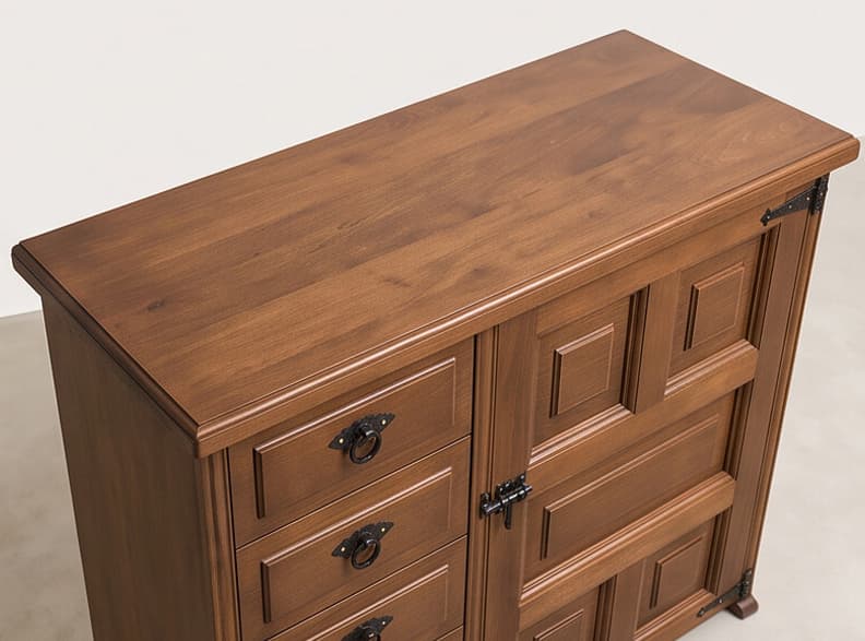 Mesas de madera maciza para máquinas de coser en Sevilla y Córdoba