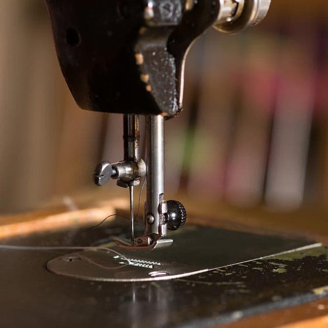 Muebles para máquinas de coser en Madrid
